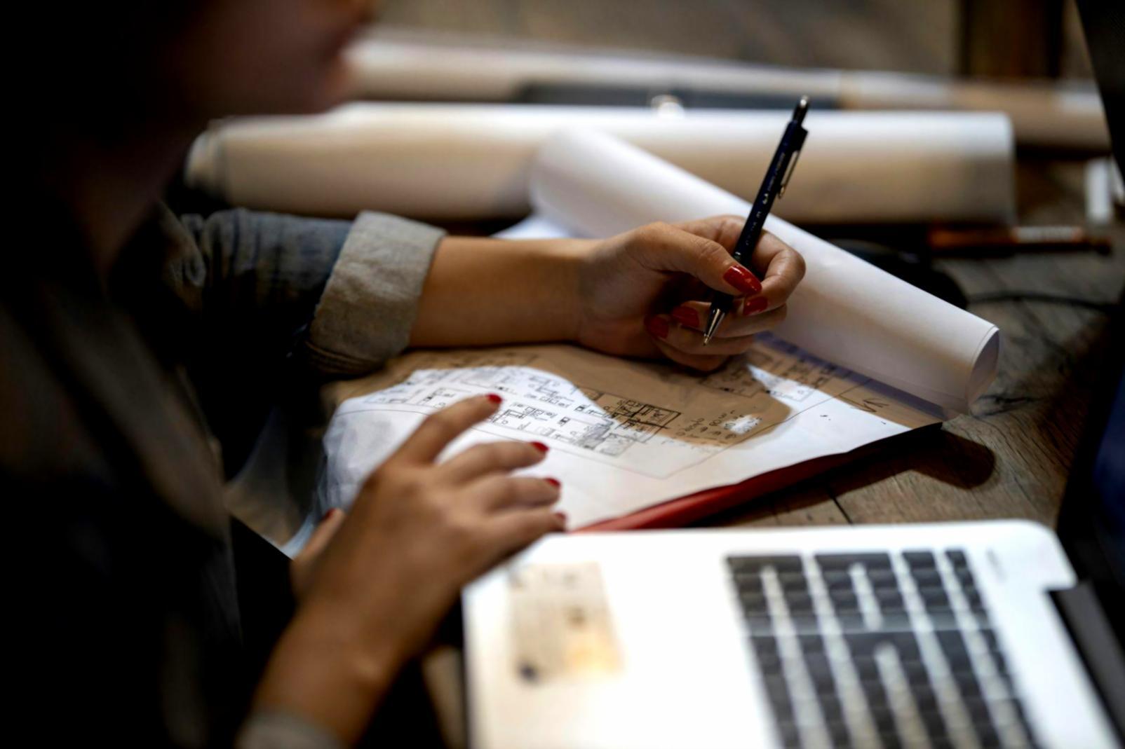 Beratungsgespräch zur Betrugsprävention